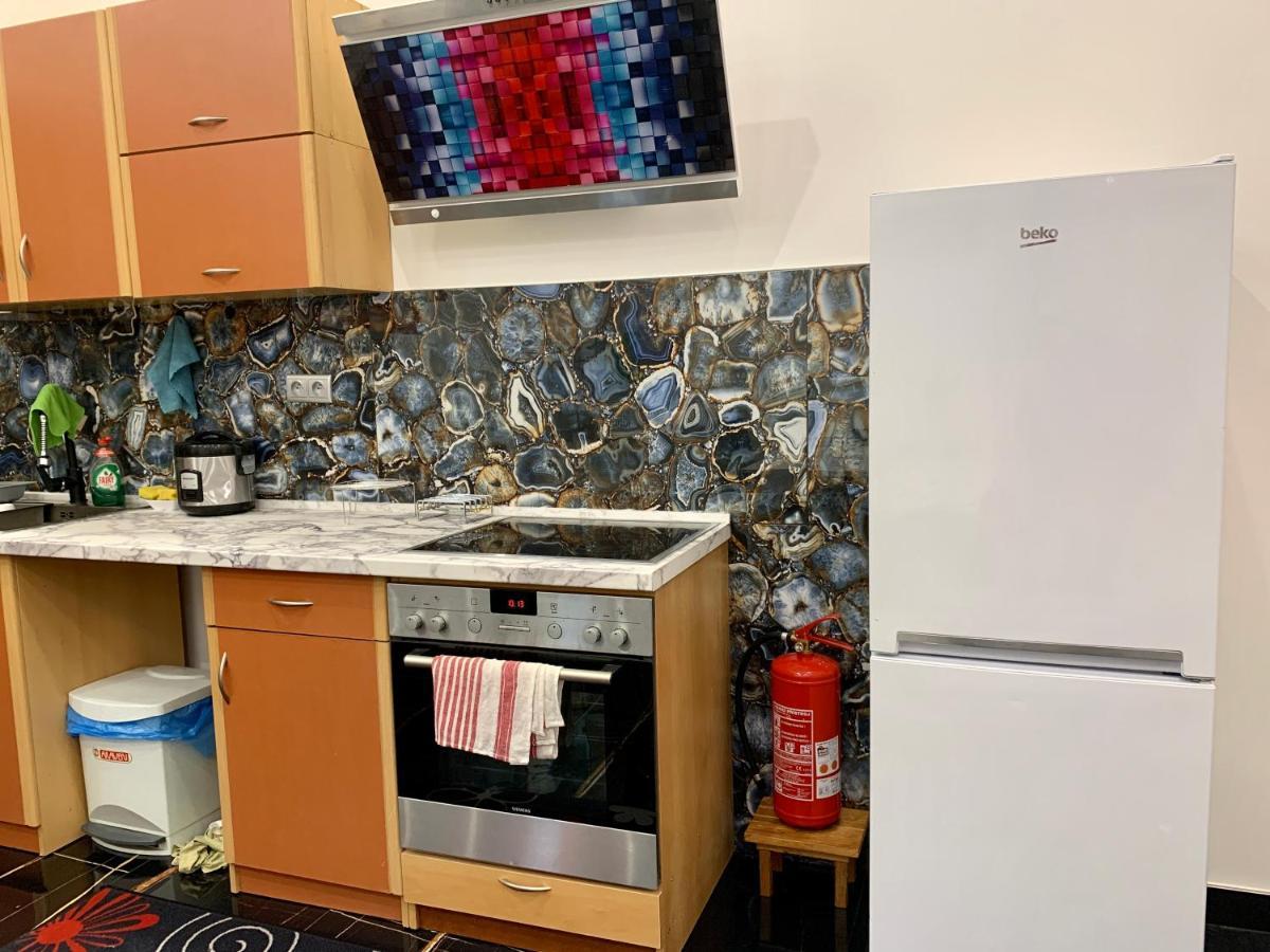 Galaxy Apartment *